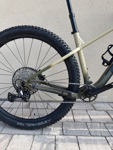Used Trek Roscoe 9 2023 2023 Mountainbike, Green, 29 — image 4 of 6