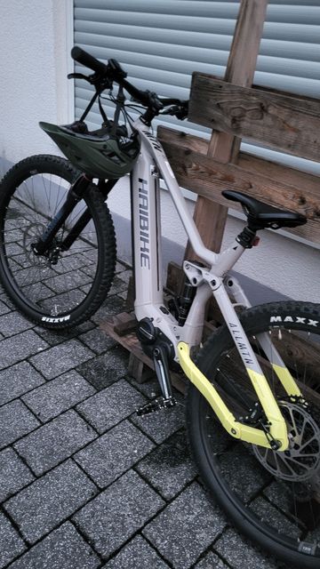 Used Haibike AllMtn 2 2022 2022 Mountainbike, Light Gray, 29 — image 2 of 4