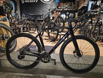 Trek Madone SL 6 AXS Gen 8 2026 2026 Corsa & gravel usato