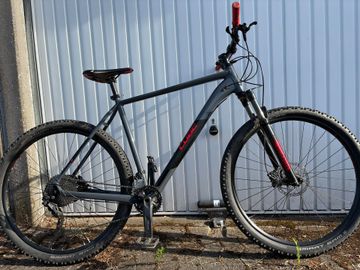 Used CUBE ATTENTION 2021 2021 Mountainbike, Light Gray, 27.5, 29 — image 1 of 10
