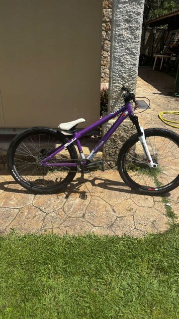 Tweedehands Commencal Absolut 2010 MTB
