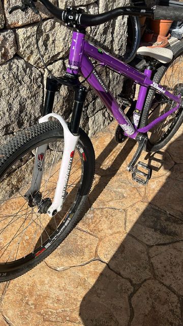 Použité Commencal Absolut 2010 Mountainbike — obrázek 7 z 9