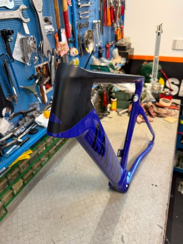 Canyon Aeroad CF SLX 8 2023 Frameset 2023 Road & Gravel usato, Blu — immagine 10 di 16