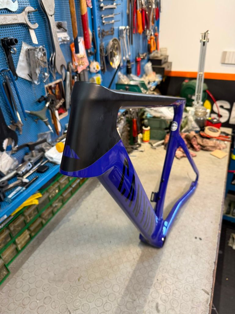 Canyon Aeroad CF SLX 8 2023 Frameset 2023 Road & Gravel usato, Blu — immagine 10 di 16