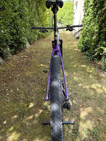 Gebrauchtes Canyon Exceed CF SLX CLLCTV 2024 2024 Mountainbike, Violett, 29 — Bild 7 von 8