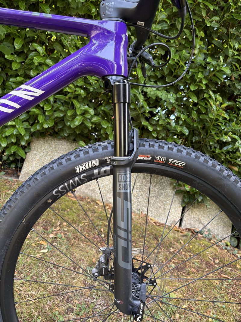 Gebrauchtes Canyon Exceed CF SLX CLLCTV 2024 2024 Mountainbike, Violett, 29 — Bild 6 von 8