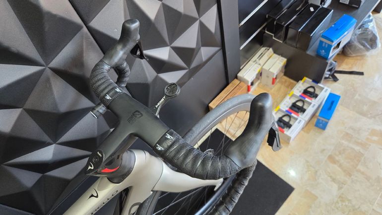 Brugt Pinarello F5 105 Di2 2023 2023 Road & Gravel — billede 4 af 6