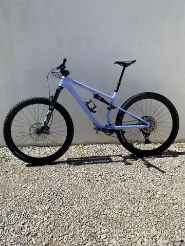 Used Specialized Epic 8 EVO Comp 2024 2024 Mountainbike, Purple, 29 — image 6 of 7