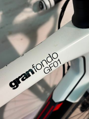 Gebrauchtes BMC Granfondo 01 2014 Road & Gravel, Weiß — Bild 11 von 15