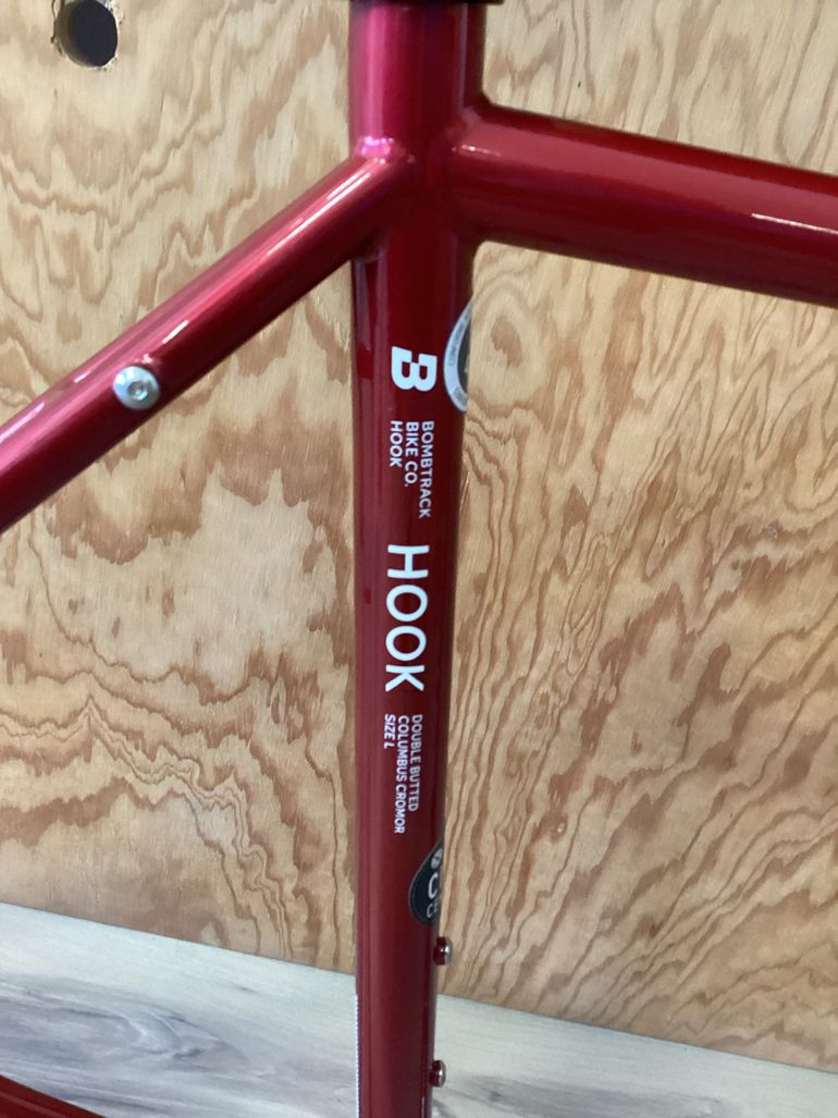 Bombtrack HOOK 2024 Frameset 2024 Road & Gravel usato, Rosso — immagine 7 di 7