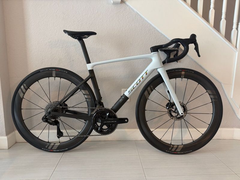 Used Scott Addict RC Pro 2026 2026 Road & Gravel