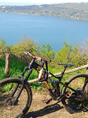 Tweedehands Lapierre Spicy CF 6.9 2023 2023 Mountainbike — afbeelding 6 van 6