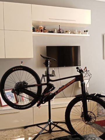Tweedehands Lapierre Spicy CF 6.9 2023 2023 Mountainbike — afbeelding 2 van 6
