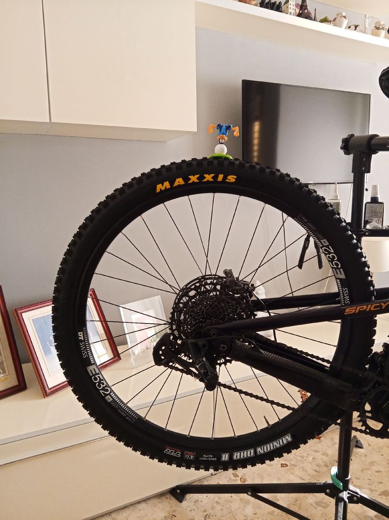 Brugt Lapierre Spicy CF 6.9 2023 2023 Mountainbike — billede 3 af 6
