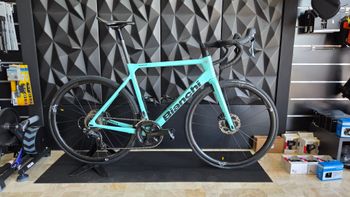Použité Bianchi Sprint 105 2024 2024 Road & Gravel