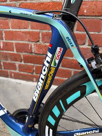 Used Bianchi Oltre Shimano Dura Ace Di2 2016 Road & Gravel, Green — image 16 of 16