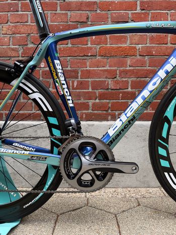 Used Bianchi Oltre Shimano Dura Ace Di2 2016 Road & Gravel, Green — image 3 of 16