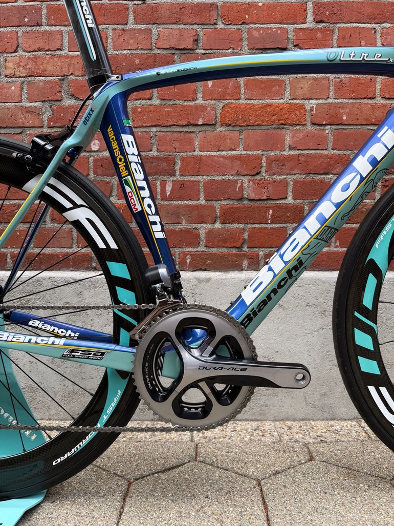 Used Bianchi Oltre Shimano Dura Ace Di2 2016 Road & Gravel, Green — image 3 of 16