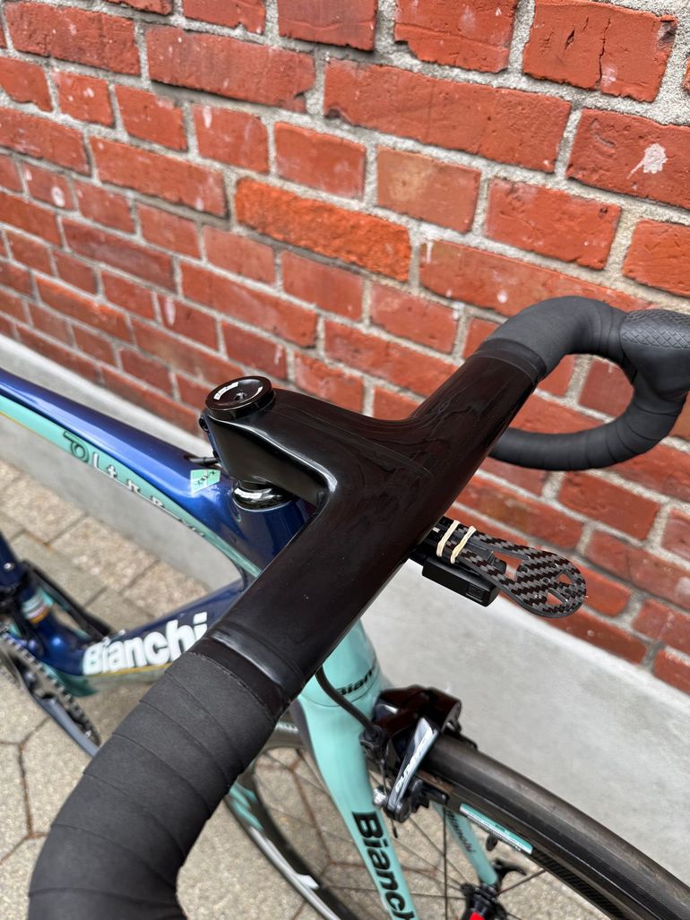 Used Bianchi Oltre Shimano Dura Ace Di2 2016 Road & Gravel, Green — image 7 of 16