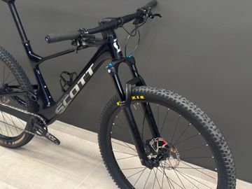 Used Scott Spark RC Comp 2024 2024 Mountainbike, Blue, 29 — image 7 of 13