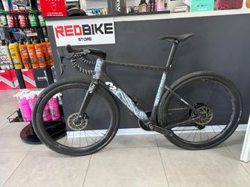Używany 3T Custom SRAM Force eTap AXS 2025 Road & Gravel — zdjęcie 2 z 3