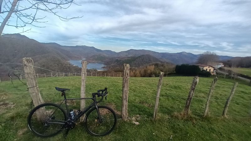 Used Orbea ORCA M30 2025 2025 Road & Gravel, Black — image 3 of 4