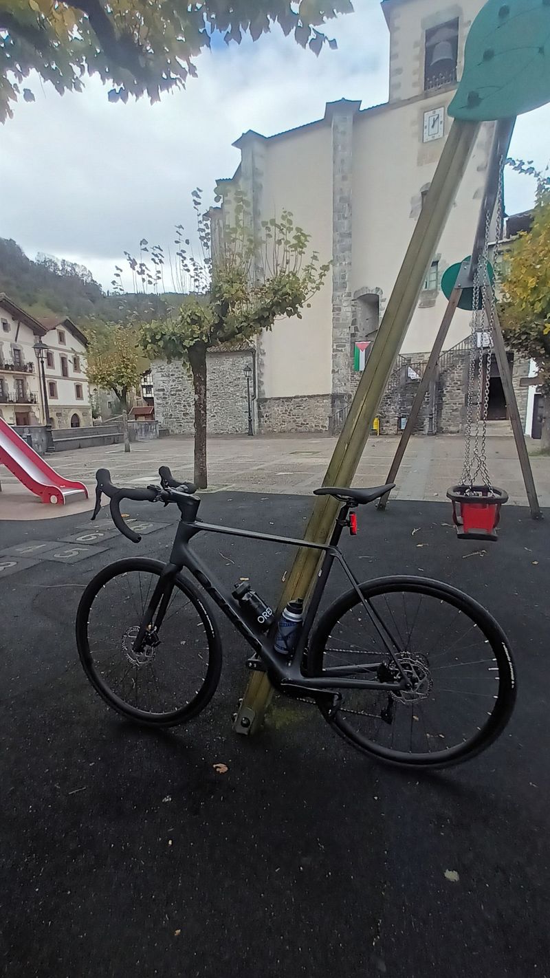 Used Orbea ORCA M30 2025 2025 Road & Gravel, Black — image 2 of 4