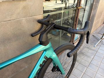 Gebrauchtes Bianchi Oltre Comp 105 Di2 2025 2025 Road & Gravel, Grün — Bild 5 von 6