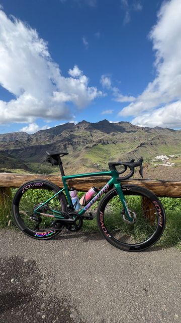 Brugt Specialized Tarmac Shimano Ultegra Di2 2025 Road & Gravel