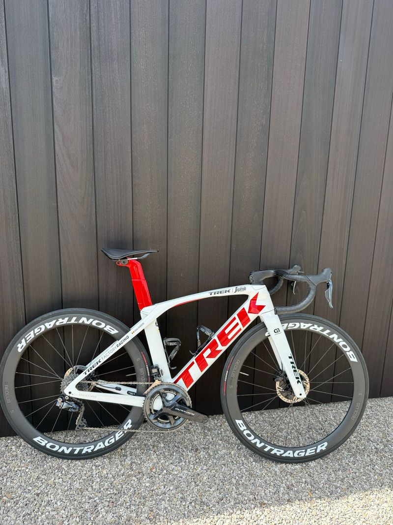 Trek Madone SLR 9 Gen 6 2021 2021 Road & Gravel usato