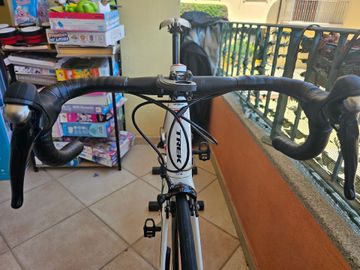 Tweedehands Trek Madone 2.1 H2 Compact 2015 2015 Road & Gravel — afbeelding 6 van 15