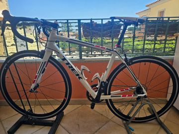 Tweedehands Trek Madone 2.1 H2 Compact 2015 2015 Road & Gravel — afbeelding 2 van 15