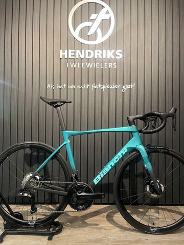 Bianchi Specialissima PRO Ultegra Di2 2024 2024 Road & Gravel d'occasion