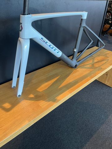 Tweedehands Scott Addict 10 2026 Frameset 2026 Road & Gravel — afbeelding 1 van 5