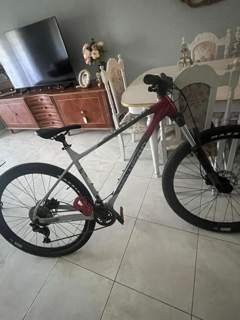 Used Polygon Xtrada Shimano Deore XT 2024 MTB