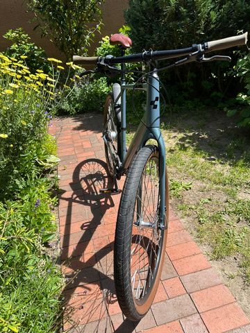 Used CUBE HYDE, PRO 2023 2023 Urban, Blue — image 1 of 9