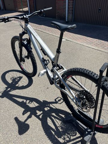 Tweedehands Commencal META SX TEAM 2022 2022 Mountainbike — afbeelding 7 van 17
