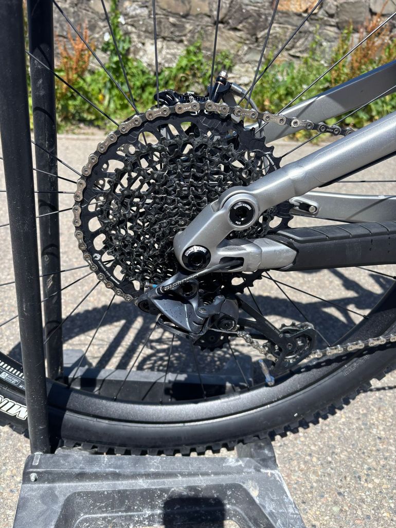 Brugt Commencal META SX TEAM 2022 2022 Mountainbike — billede 11 af 17