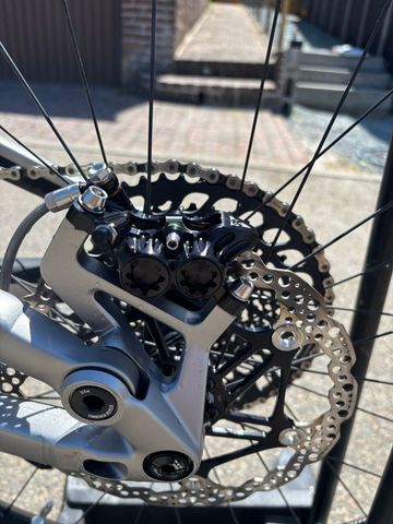 Tweedehands Commencal META SX TEAM 2022 2022 Mountainbike — afbeelding 8 van 17