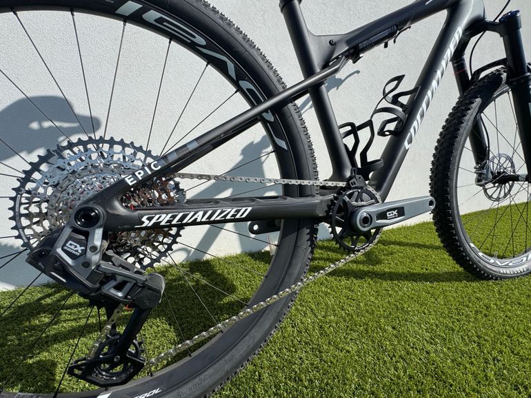 Brugt Specialized Epic World Cup Expert 2024 2024 Mountainbike — billede 2 af 6