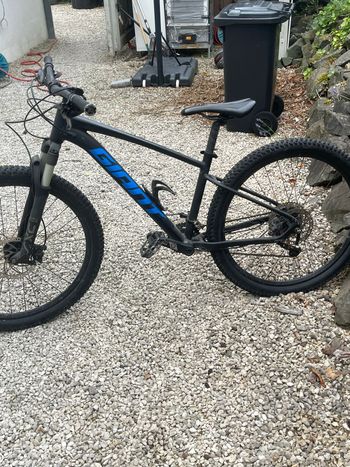 Brugt Giant Talon 1 2021 2021 Mountainbike — billede 2 af 4