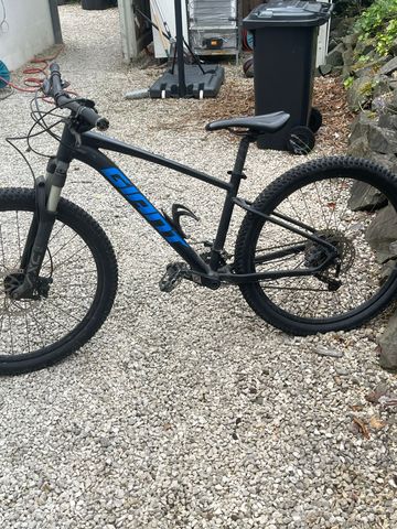 Tweedehands Giant Talon 1 2021 2021 Mountainbike — afbeelding 2 van 4