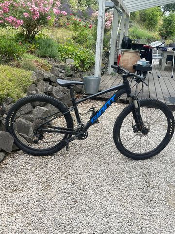 Tweedehands Giant Talon 1 2021 2021 Mountainbike — afbeelding 1 van 4
