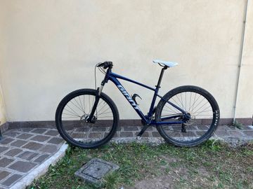 Brugt Giant Talon 29/27.5 3 2022 2022 Mountainbike — billede 2 af 6