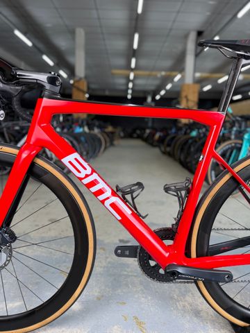 BMC Teammachine SLR01 THREE 2021 2021 Road & Gravel usato, Rosso — immagine 22 di 24