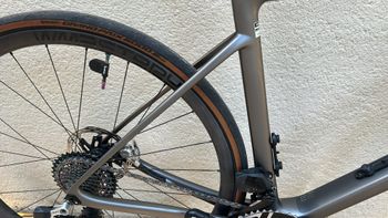 Enve Melee Frameset 2022 Road & Gravel de segunda mano, Gris claro — imagen 7 de 23
