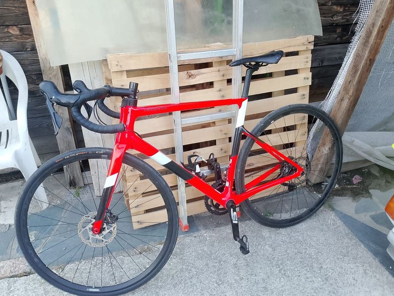 Used Canodale supersix evo carbon Custom Shimano 105 2020 Road & Gravel