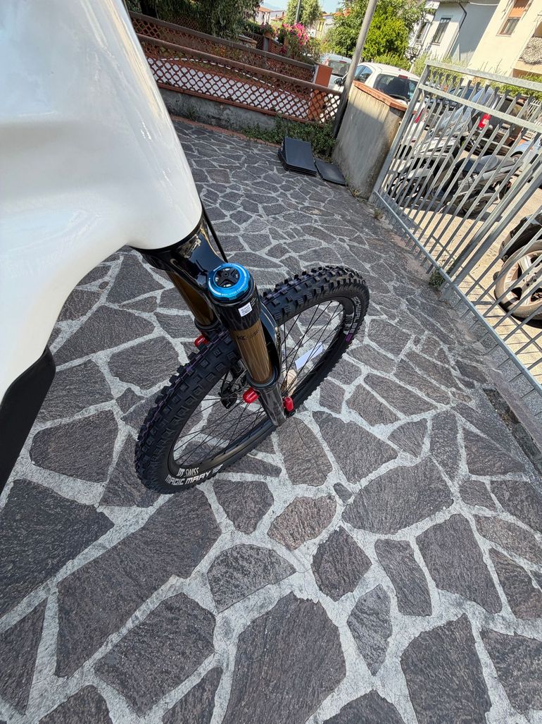 Brugt Focus SAM² 6.9 2025 2025 Mountainbike — billede 4 af 5