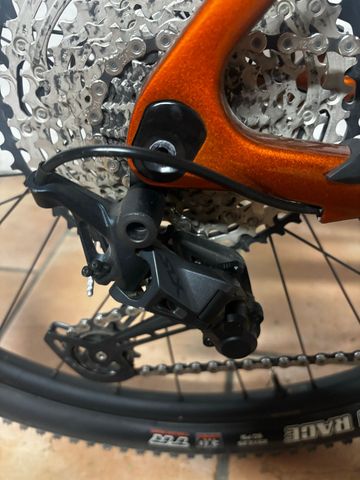 Used Giant XTC, Advanced 29 2 2022 2022 Mountainbike, Black, 29 — image 3 of 7