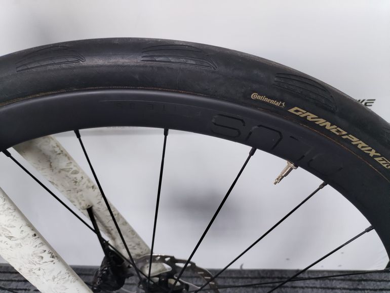 Brugt Trek Domane+ SLR 6 2025 2025 Road & Gravel — billede 6 af 8